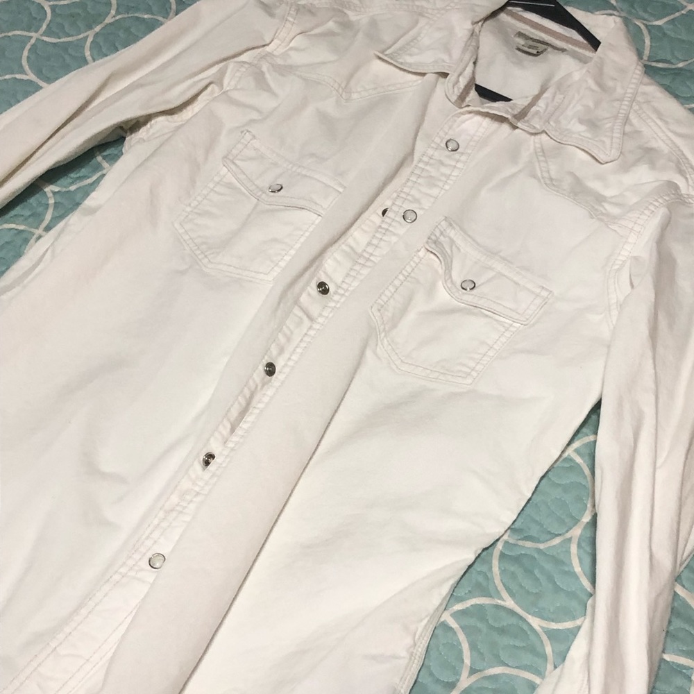 Long sleeve button up